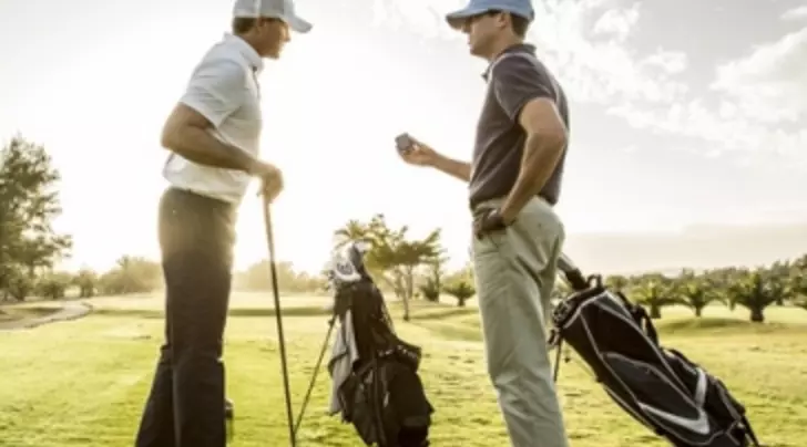 dụng cụ chơi golf