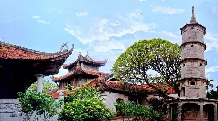 But Thap Pagoda