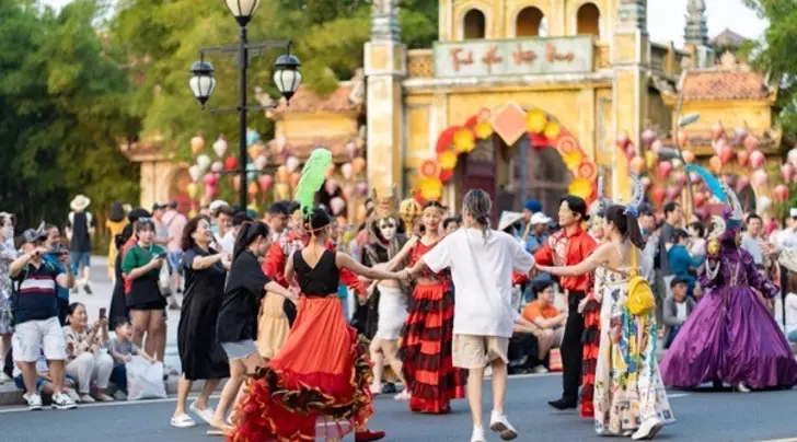 Trải nghiệm của giới trẻ tại Grand World Phú Quốc