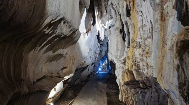 Trung Trang Cave