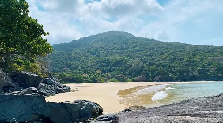 Dam Trau Beach
