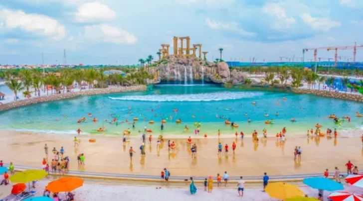 VinWonders Wave Park & Water Park