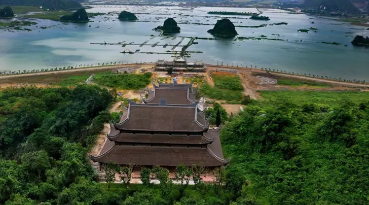 Tam Chuc Pagoda