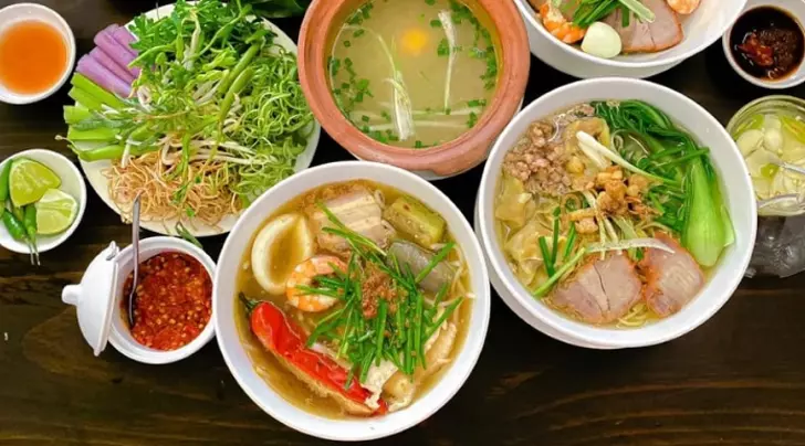 Mì hoành thánh Nha Trang