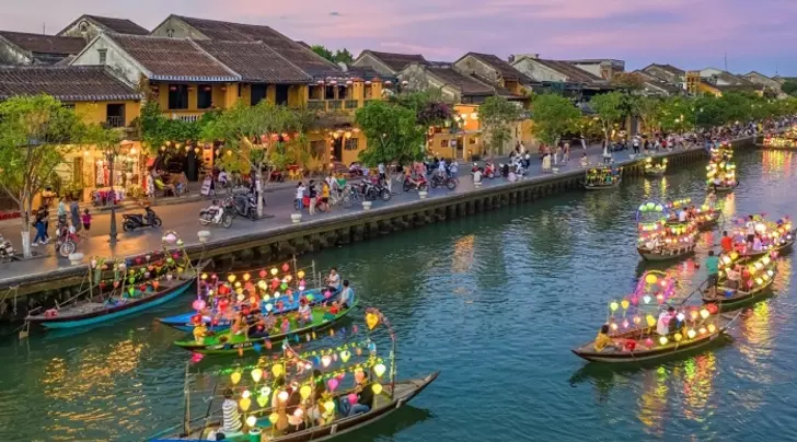 Melbourne to Hoi An