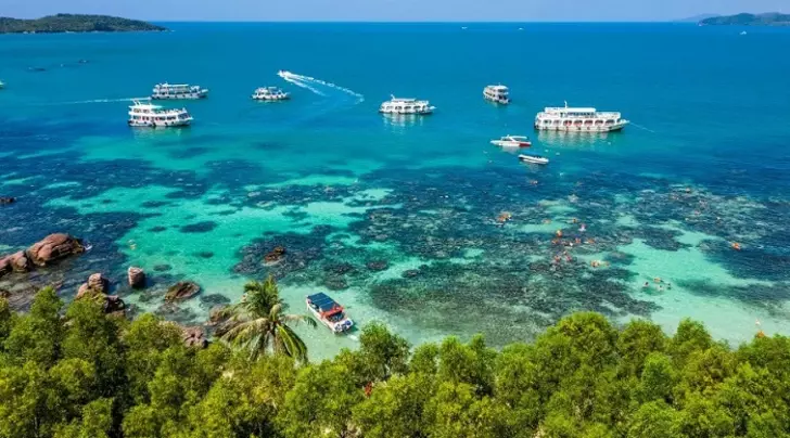 Hoi An or Phu Quoc