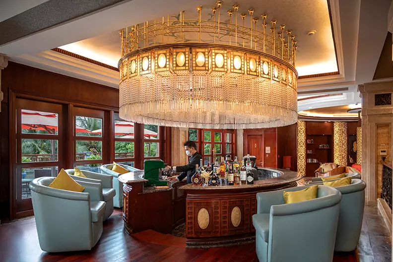 Lobby Bar