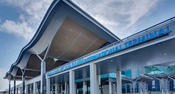 Từ sân bay Nha Trang đến Vinpearl 
