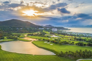 VINPEARL GOLF QUẢNG BÁ DU LỊCH VIỆT NAM CÙNG CNN