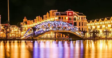 Charm Lighting Show Vinpearl Phú Quốc