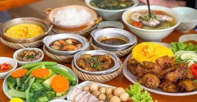 Tiệm Ăn Cô Hằng