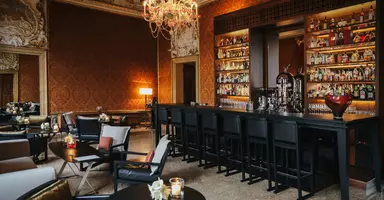 Venice restaurant & pub