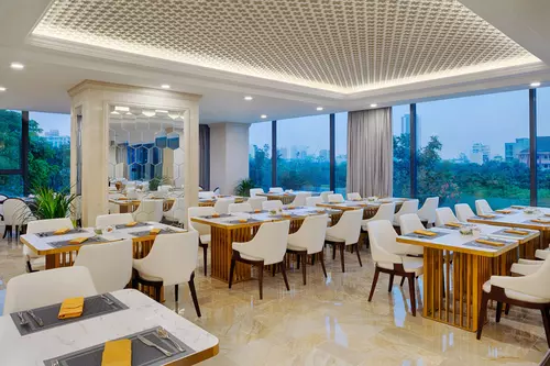 Hinh-anh-Vinpearl-Condotel-Riverfront-Da_Nang-Aquamarine_Restaurant12