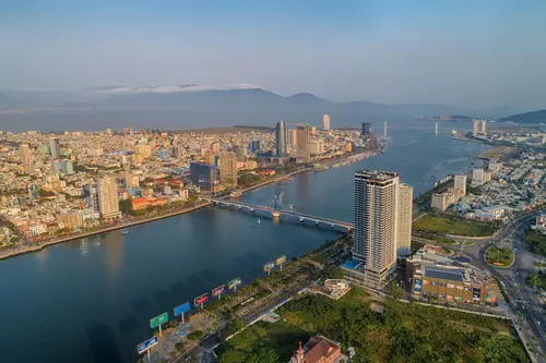 Hinh-anh-Vinpearl-Condotel-Riverfront-Da_Nang-Landscape2