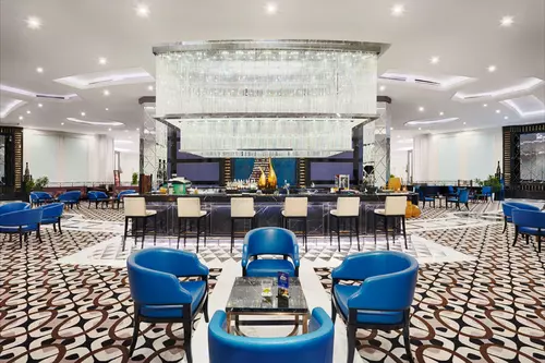 Hinh-anh-Vinpearl-Discovery-Sealink-Nha-Trang-Lobby_Bar1