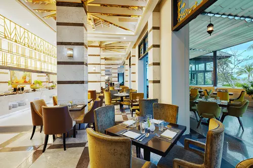 Hinh-anh-Vinpearl-Discovery-Sealink-Nha-Trang-Restaurant2