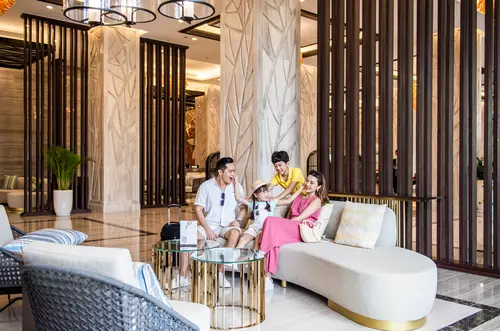 Hinh-anh-Vinpearl-Holidays-Fiesta-Phu-Quoc-Lifestyle-4