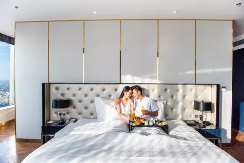 Hinh-anh-Vinpearl-Hotel-Ha-Tinh-Suite_4