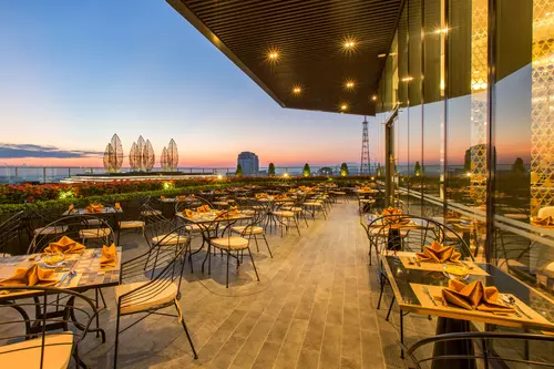 Hinh-anh-Vinpearl-Hotel-Hue-Lotus_Restaurant7