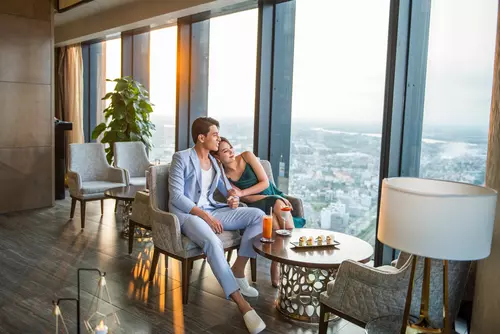 Hinh-anh-Vinpearl-Hotel-Imperia-Hai-Phong-SkyBar1