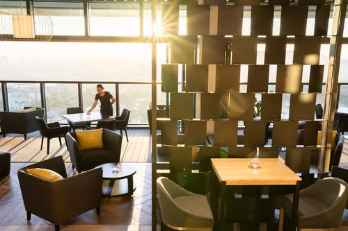 Hinh-anh-Vinpearl-Hotel-Thanh-Hoa-Sky_Bar3