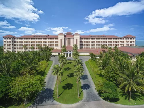 Hinh-anh-Vinpearl-Luxury-Da-Nang-Facade