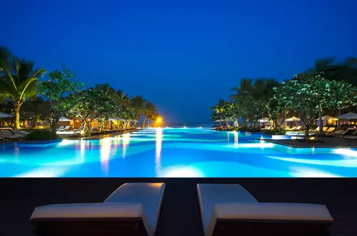 Hinh-anh-Vinpearl-Luxury-Da-Nang-Pool2