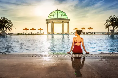 Hinh-anh-Vinpearl-Resort-&-Golf-Phu-Quoc-Pool-2