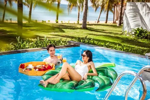 Hinh-anh-Vinpearl-Resort-&-Golf-Phu-Quoc-Villa-Pool-3