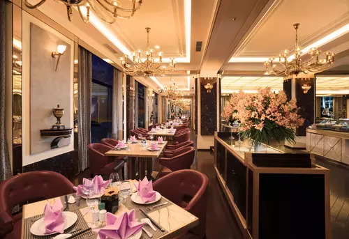 Hinh-anh-Vinpearl-Resort-&-Spa-Ha-Long_Akoya2