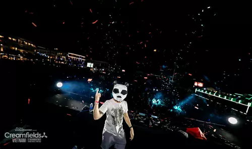 Hinh-anh-Phu-Quoc-United-Center-Creamfields-Pink-Panda-8