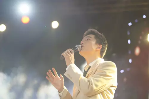 Hinh-anh-Vinpearl-Discovery-Wonderworld-Countdown-party-10