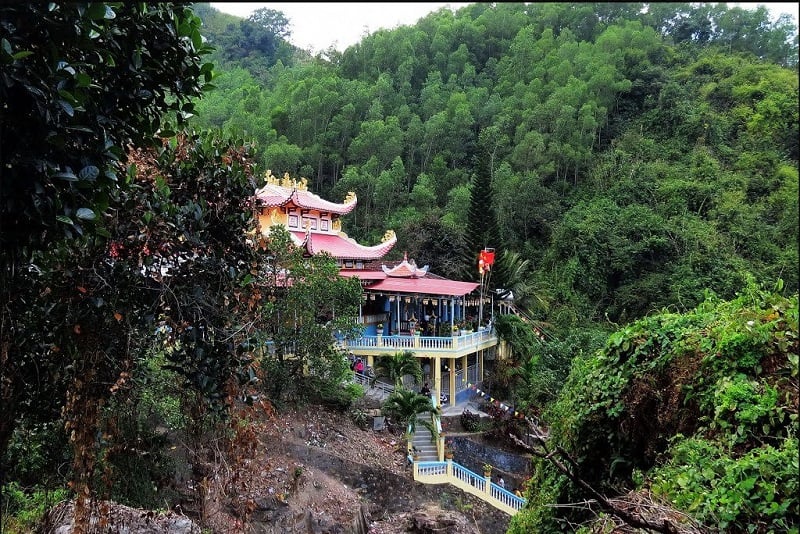 Suoi Do Pagoda