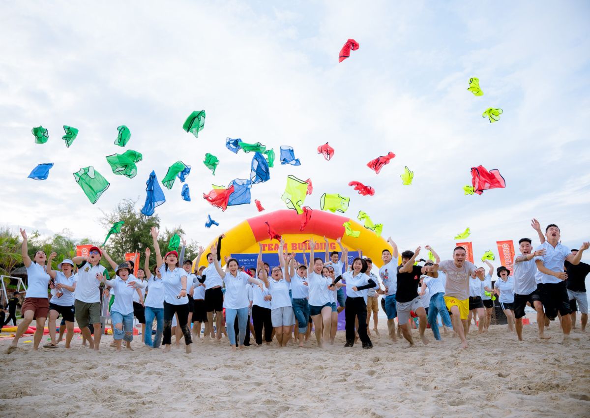 Team building tại biển Mỹ Khê Đà Nẵng