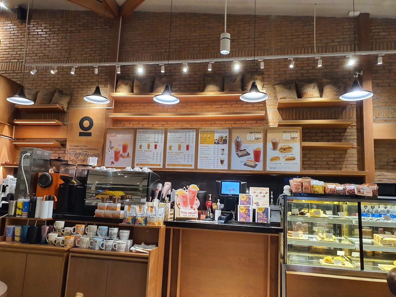 The Coffee House Quận 9