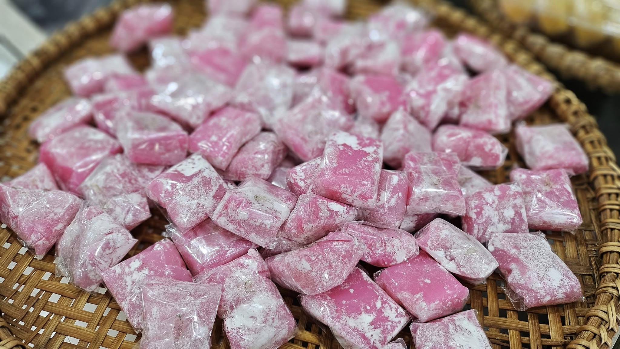thời gian bảo quản bánh hồng Phú Yên