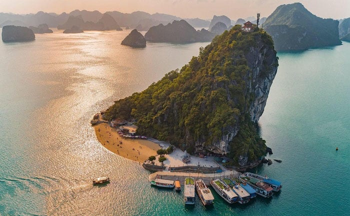 tiptop island 4 1646277732 - Top 15 Ha Long tourist places to check in and forget the way back