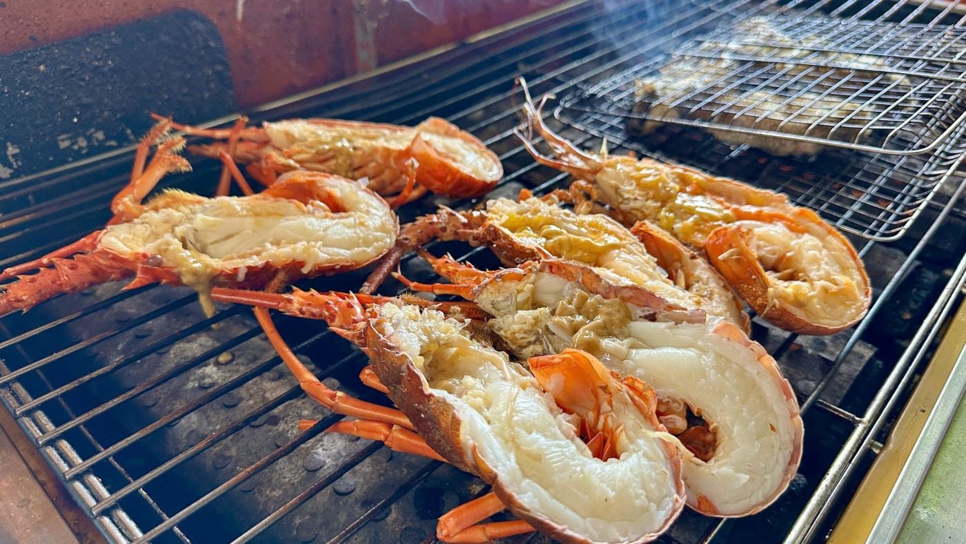 Tôm hùm Vĩnh Hy nướng