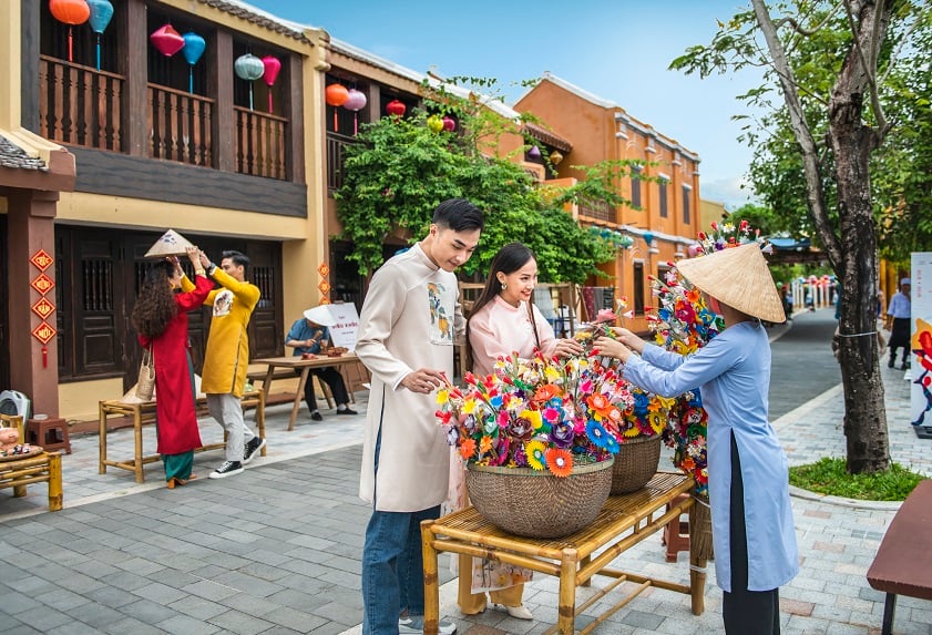 Traditional Vietnamese culture