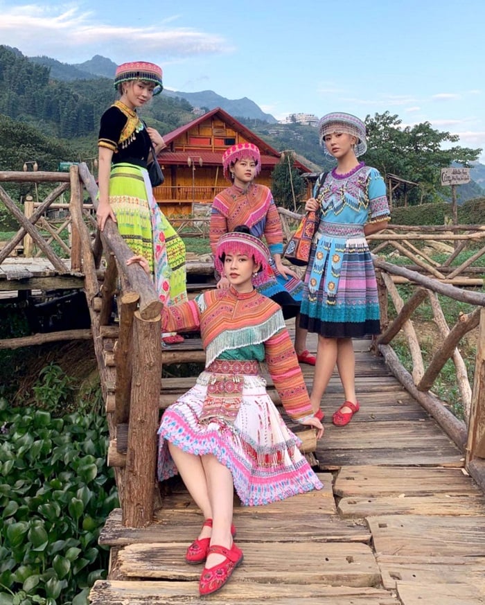 Traditional Vietnamese dress