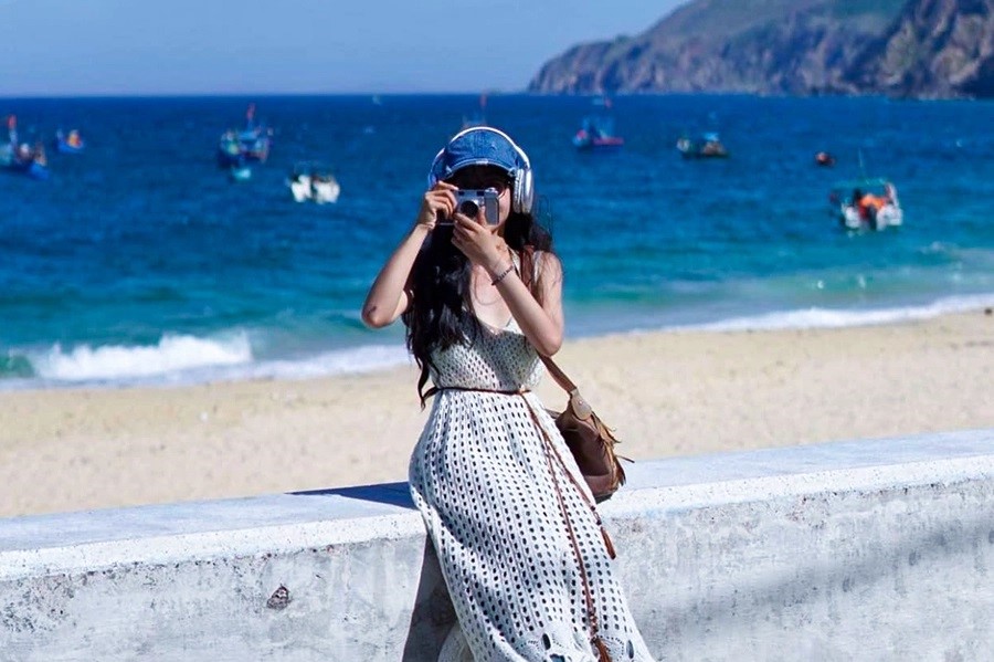 Trang phục tham quan làng chài Nhơn Lý
