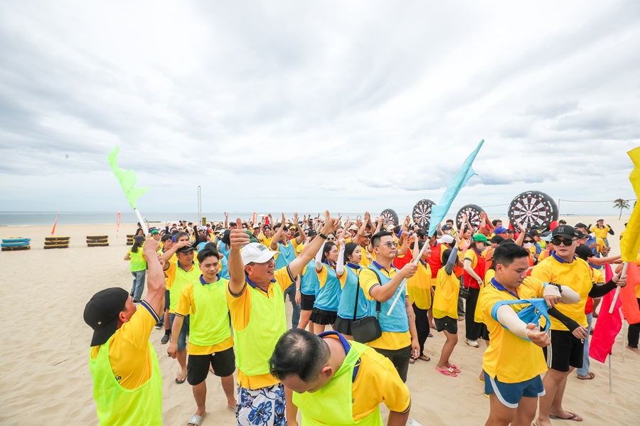 Trò chơi team building ngoài trời 