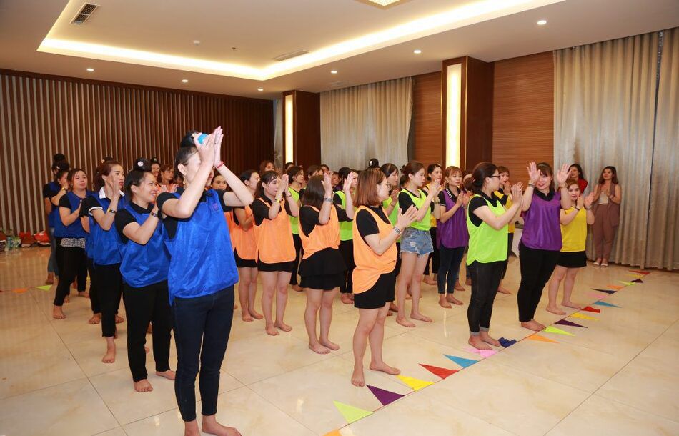 Trò chơi teambuilding đi theo nhà lãnh đạo