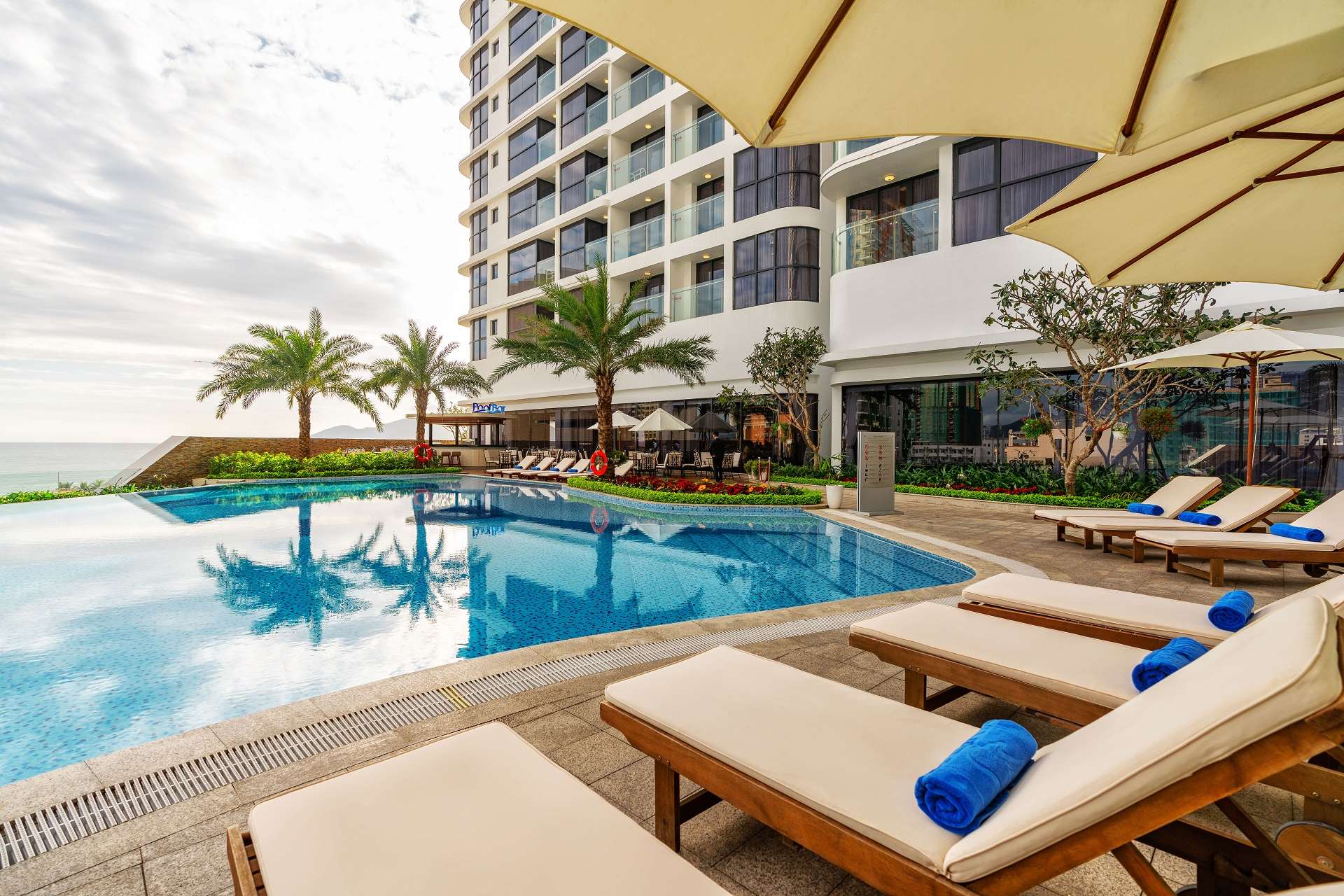 ưu đãi tới 50%++ cho kỳ nghỉ thời thượng tại Vinpearl Condotel Empire Nha Trang