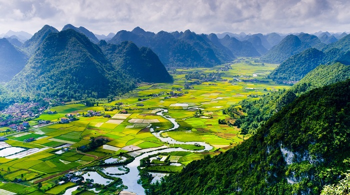 Valleys in Vietnam