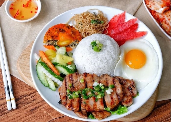 Vietnam rice dish