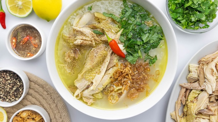 Vietnamese chicken porridge