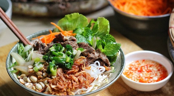 Vietnamese noodle salad