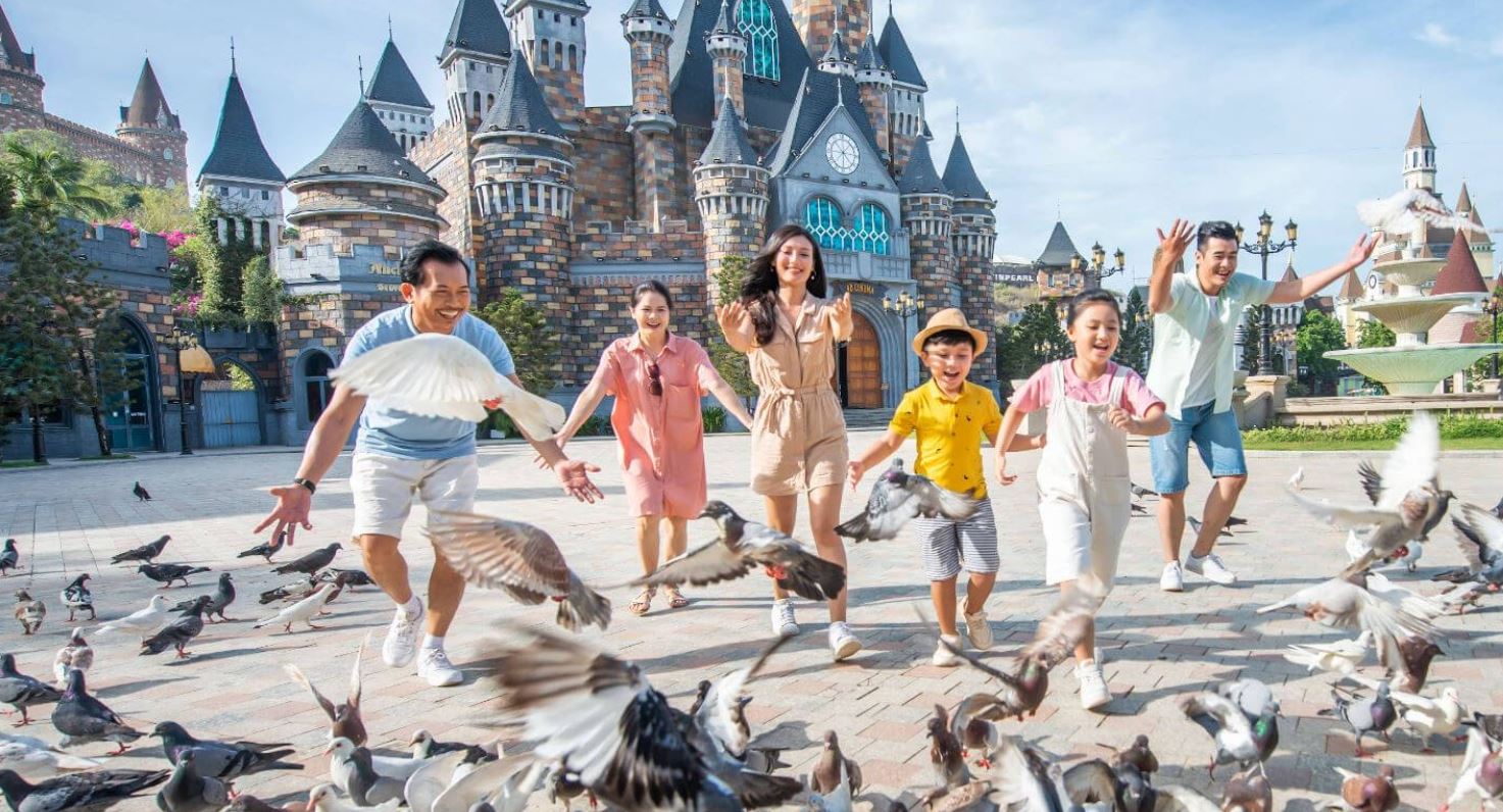 Vui chơi tại VinWonders Nha Trang