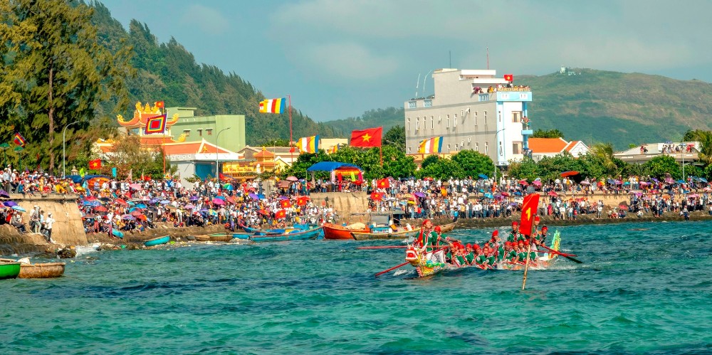 Ý nghĩa lễ hội đua thuyền Lý Sơn